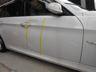 BMW 3シリーズ　フロントドアは中古部品交換、スポイラーは修理